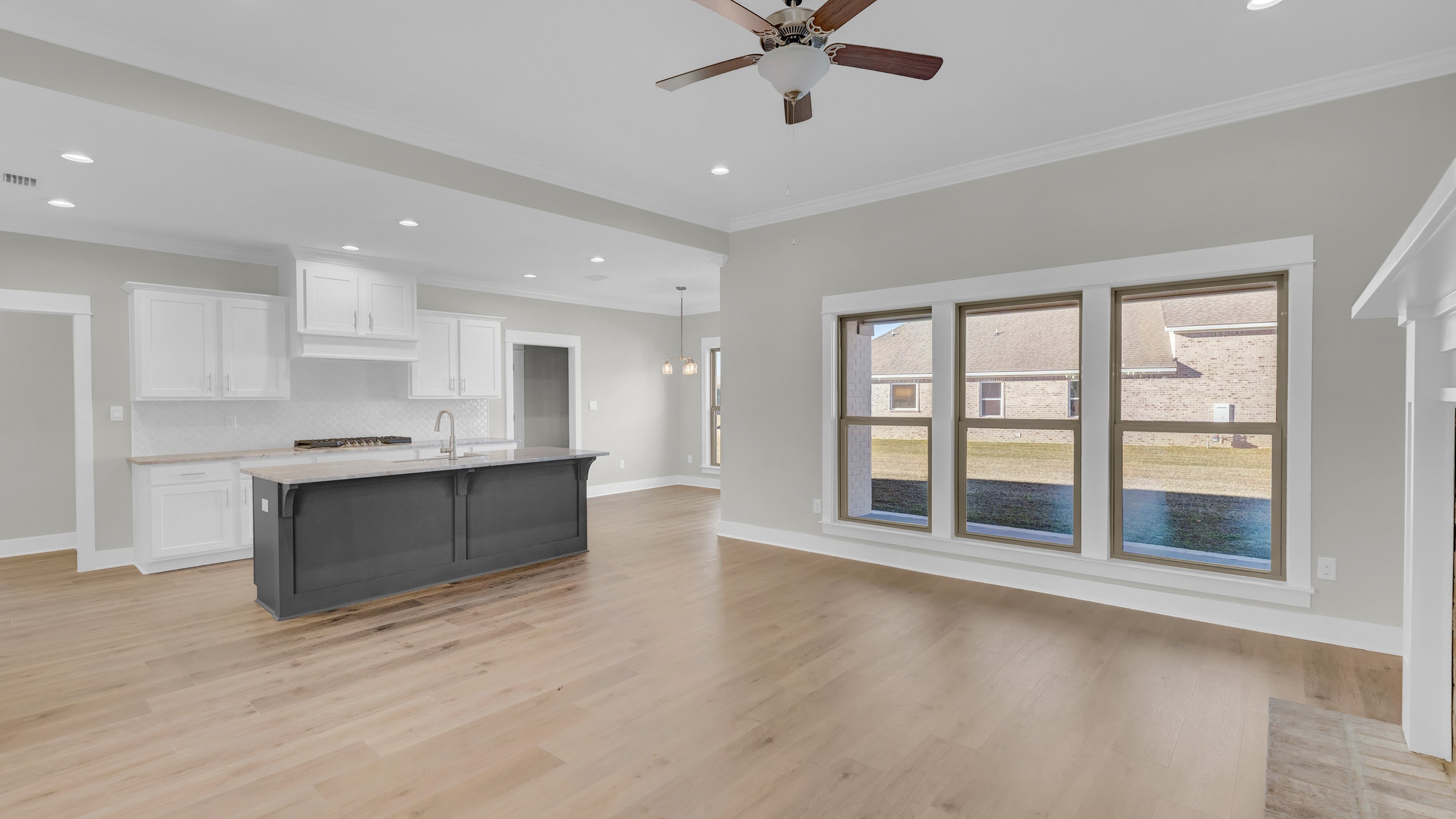 Pecan interior