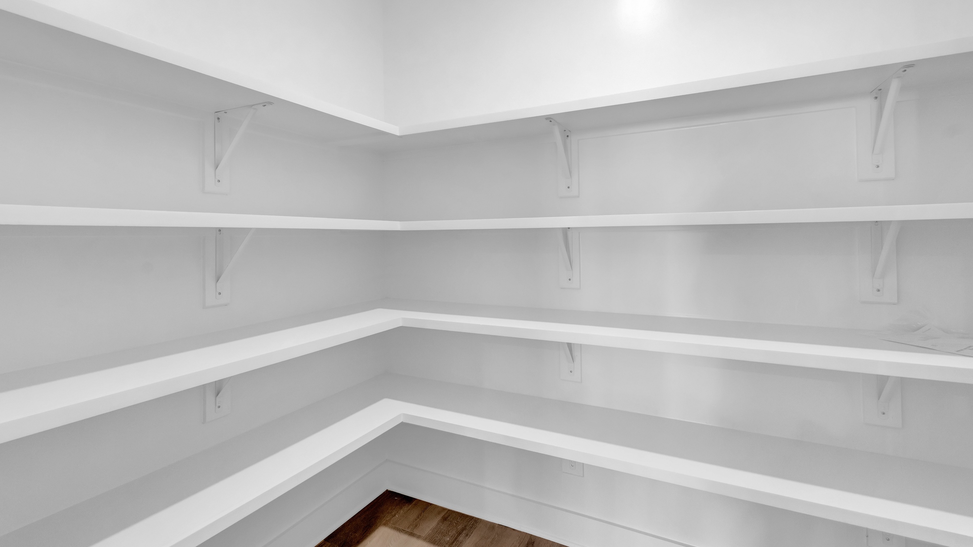 Pecan interior