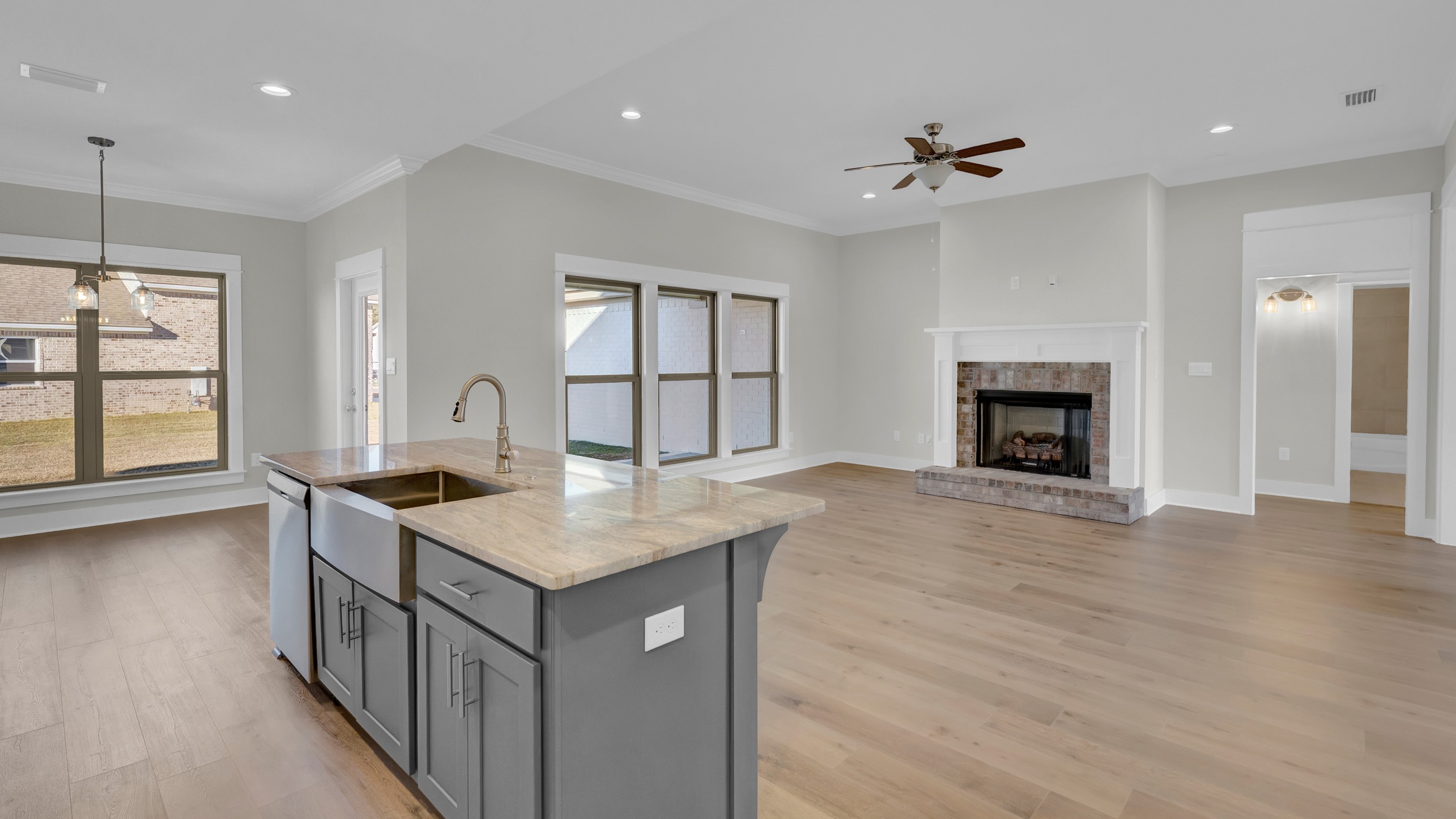 Pecan interior