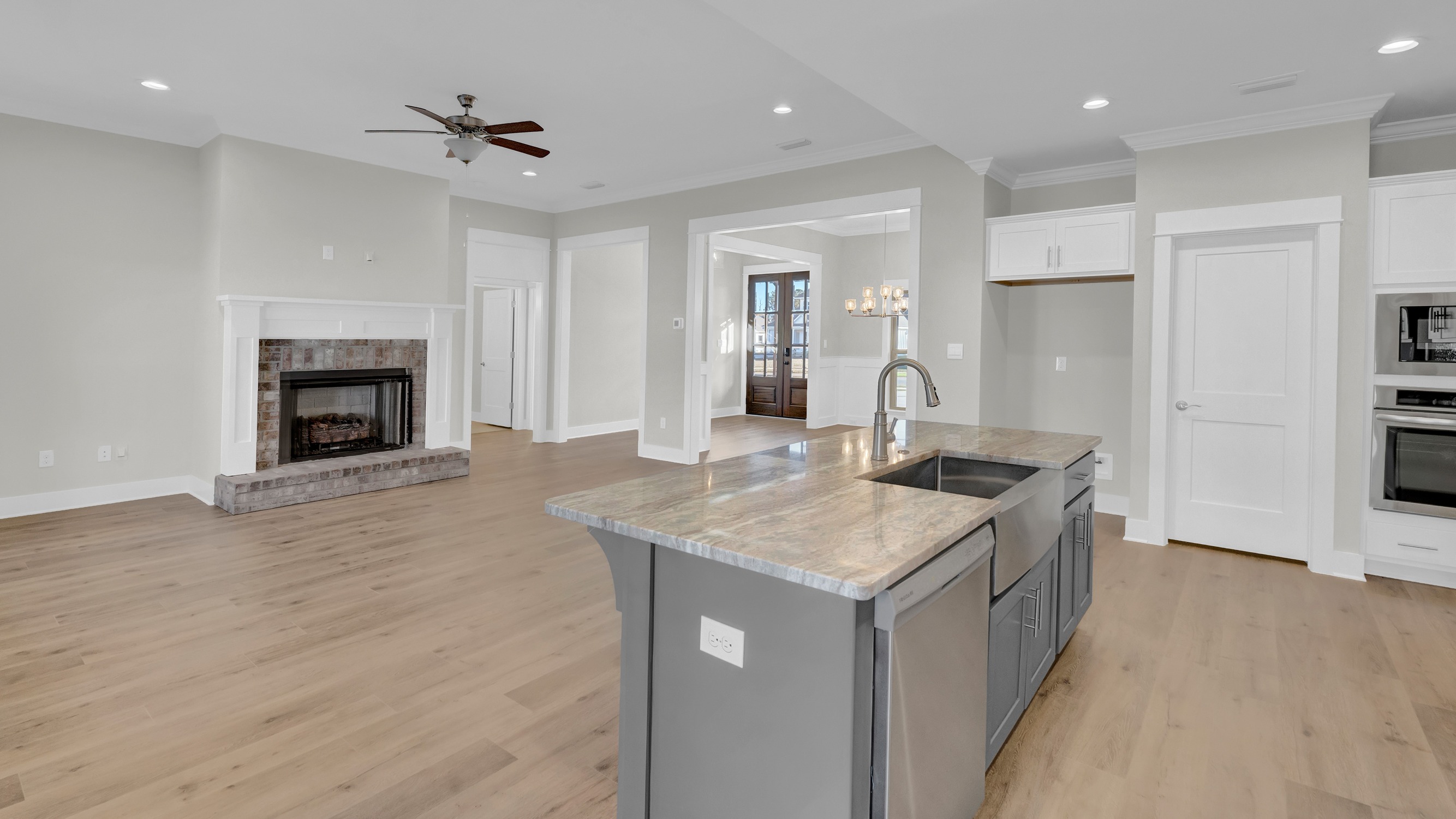 Pecan interior
