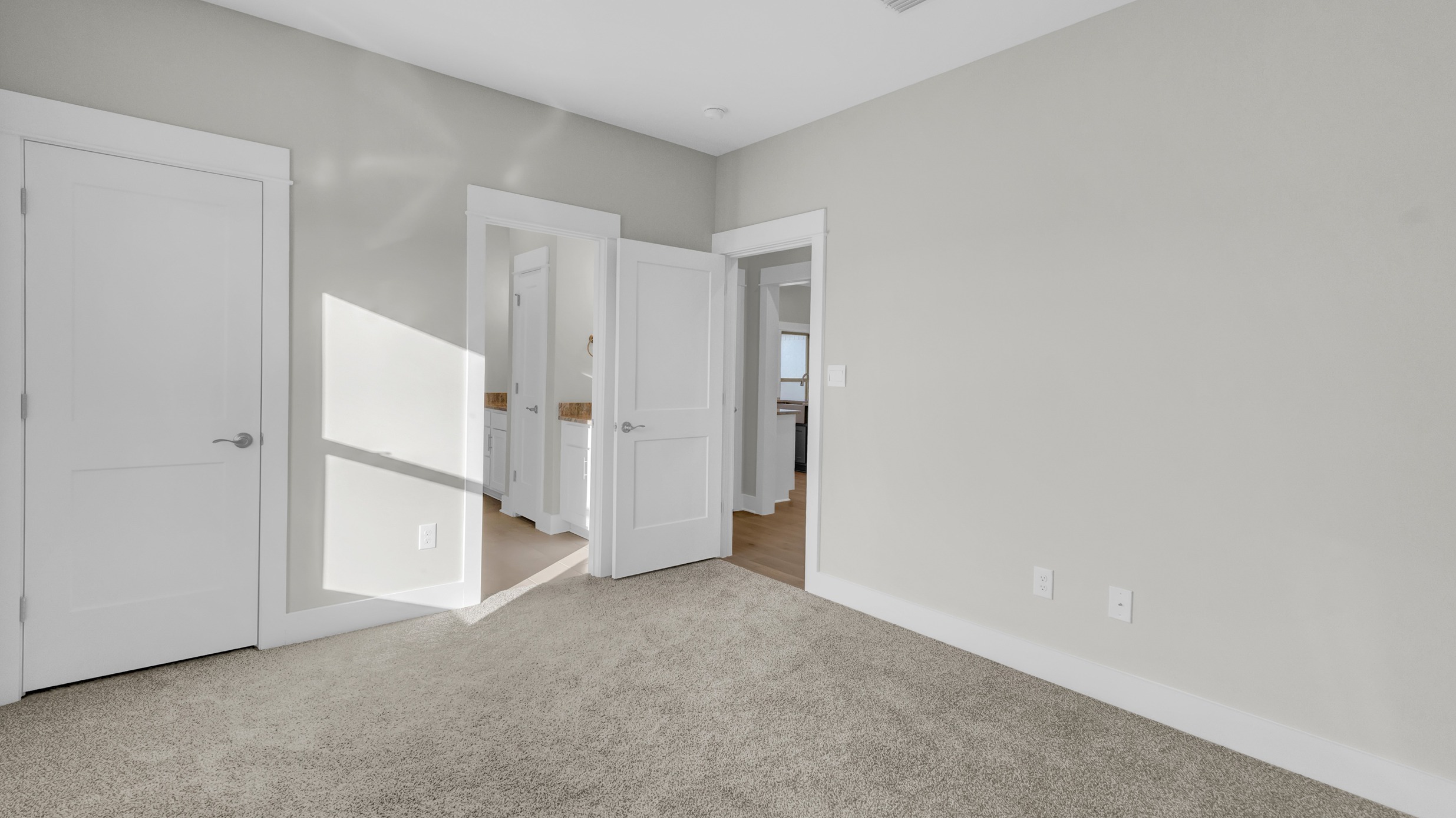 Pecan interior