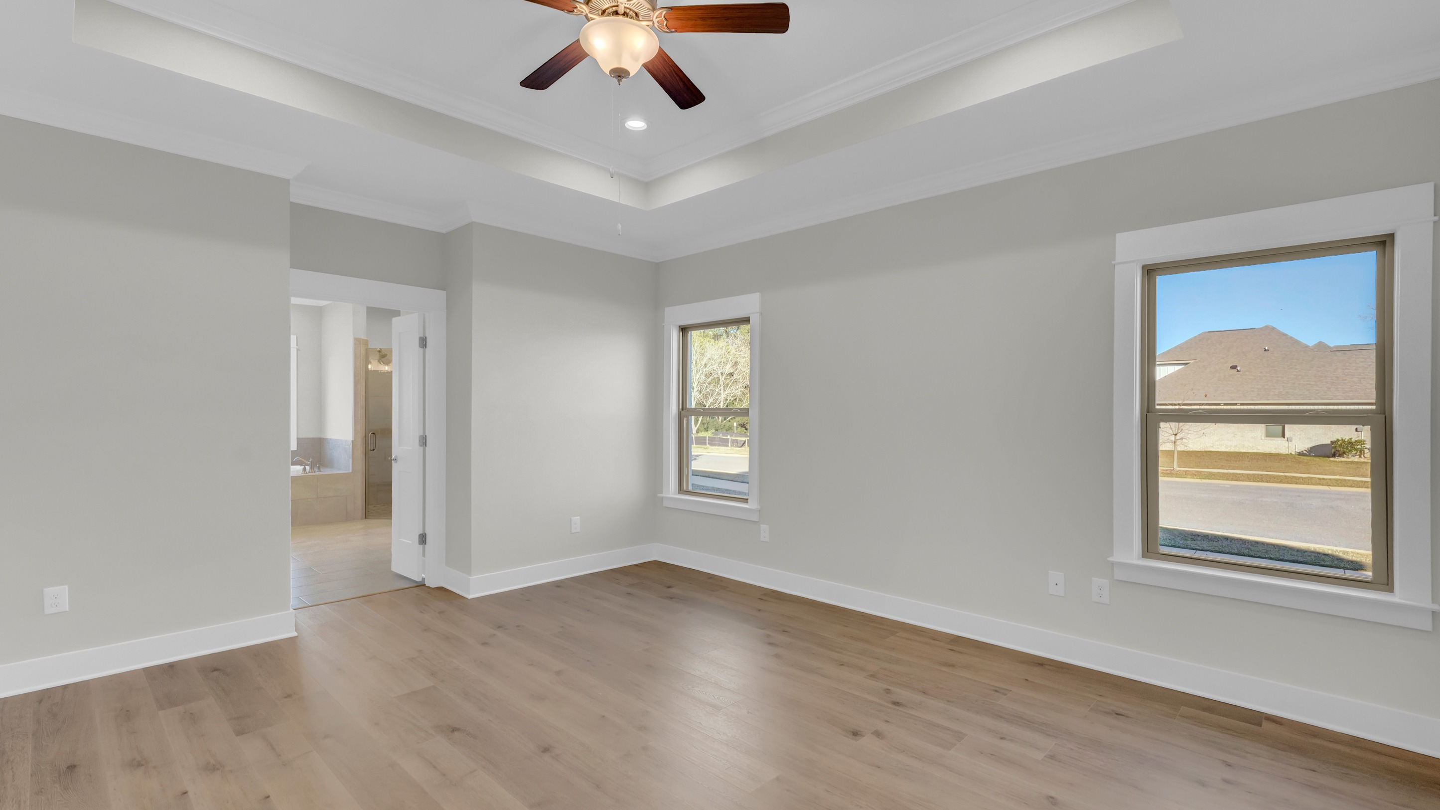 Pecan interior