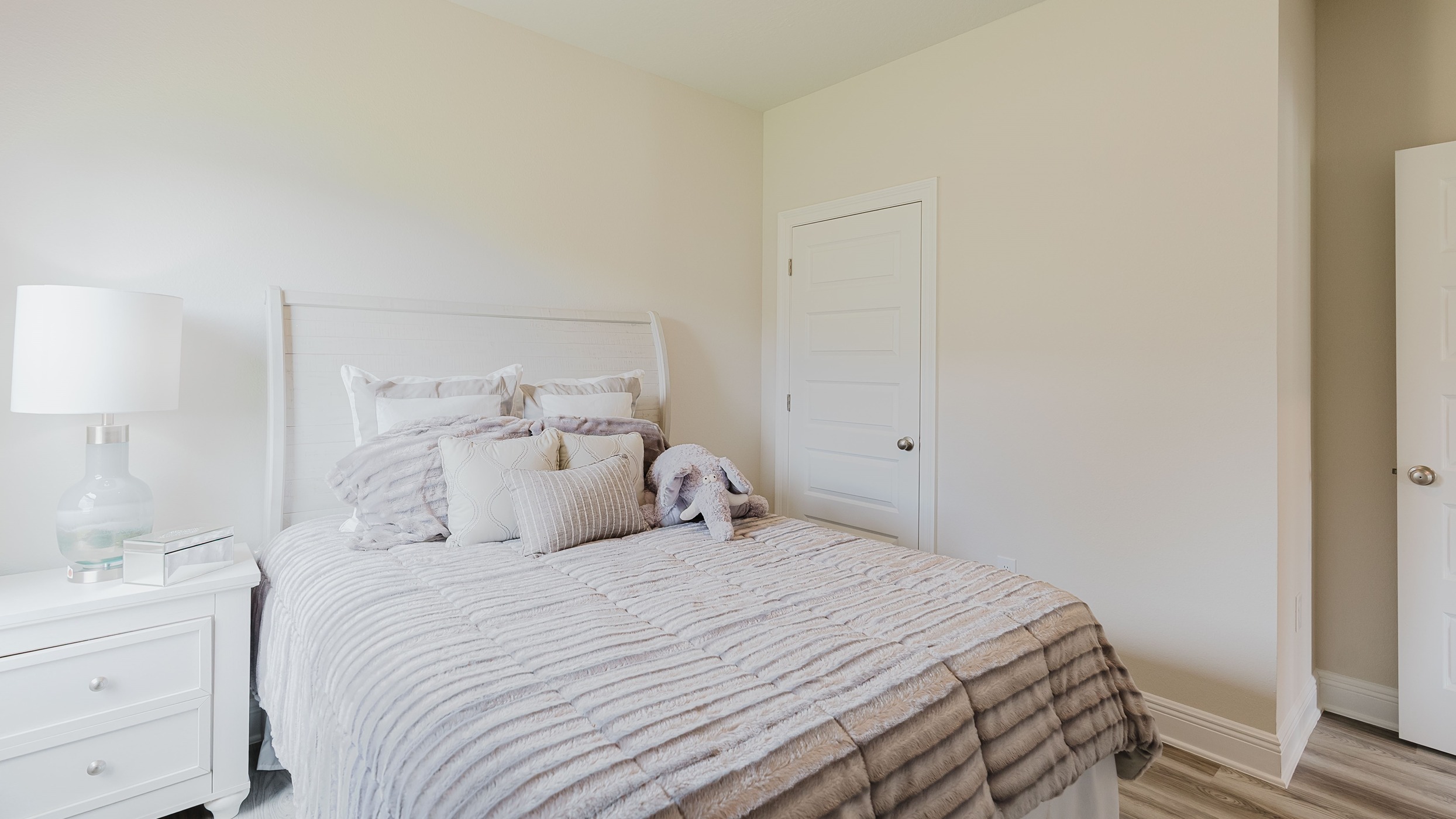 cali bedroom