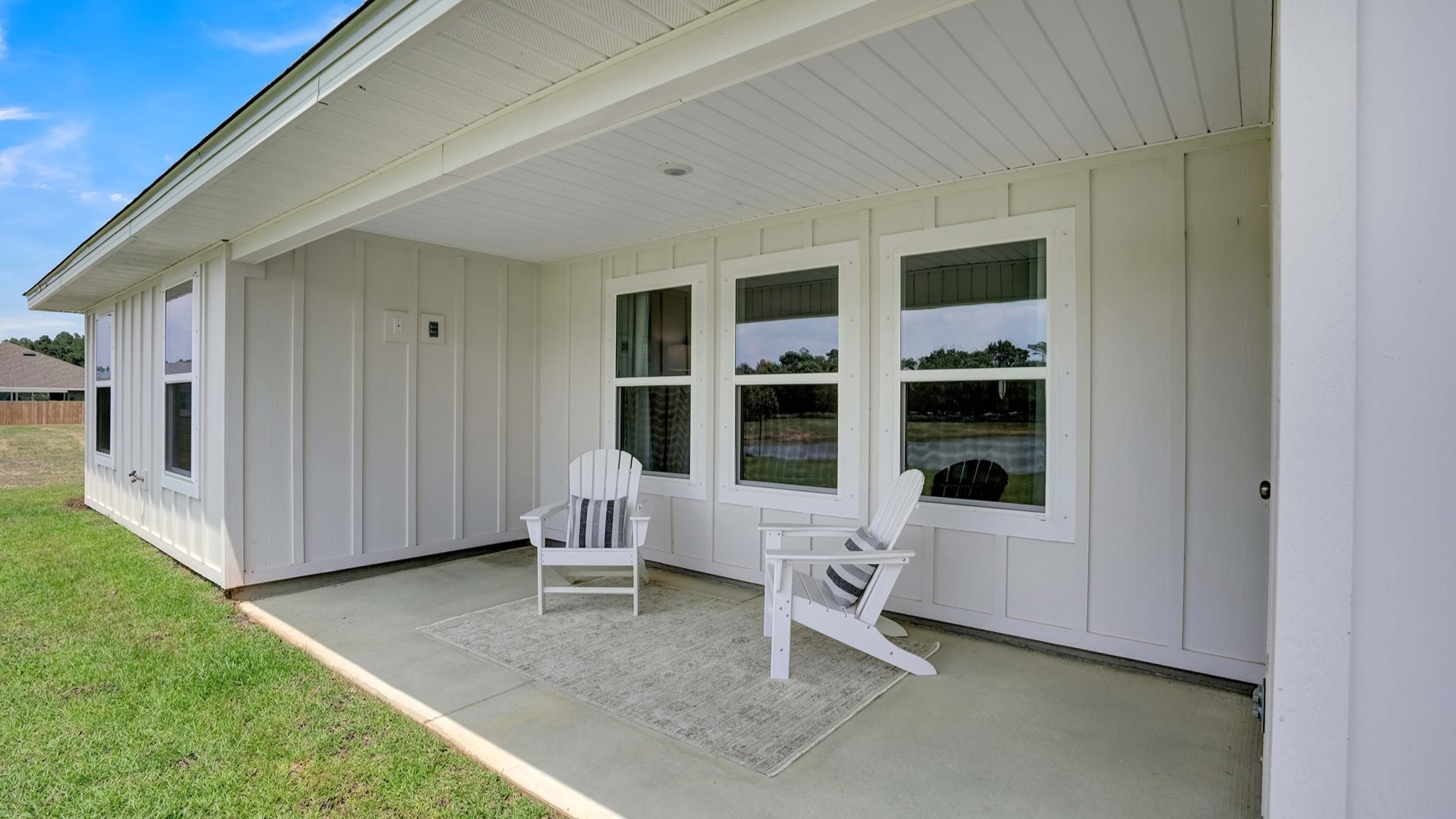 17-foot covered back porch with brick exterior.