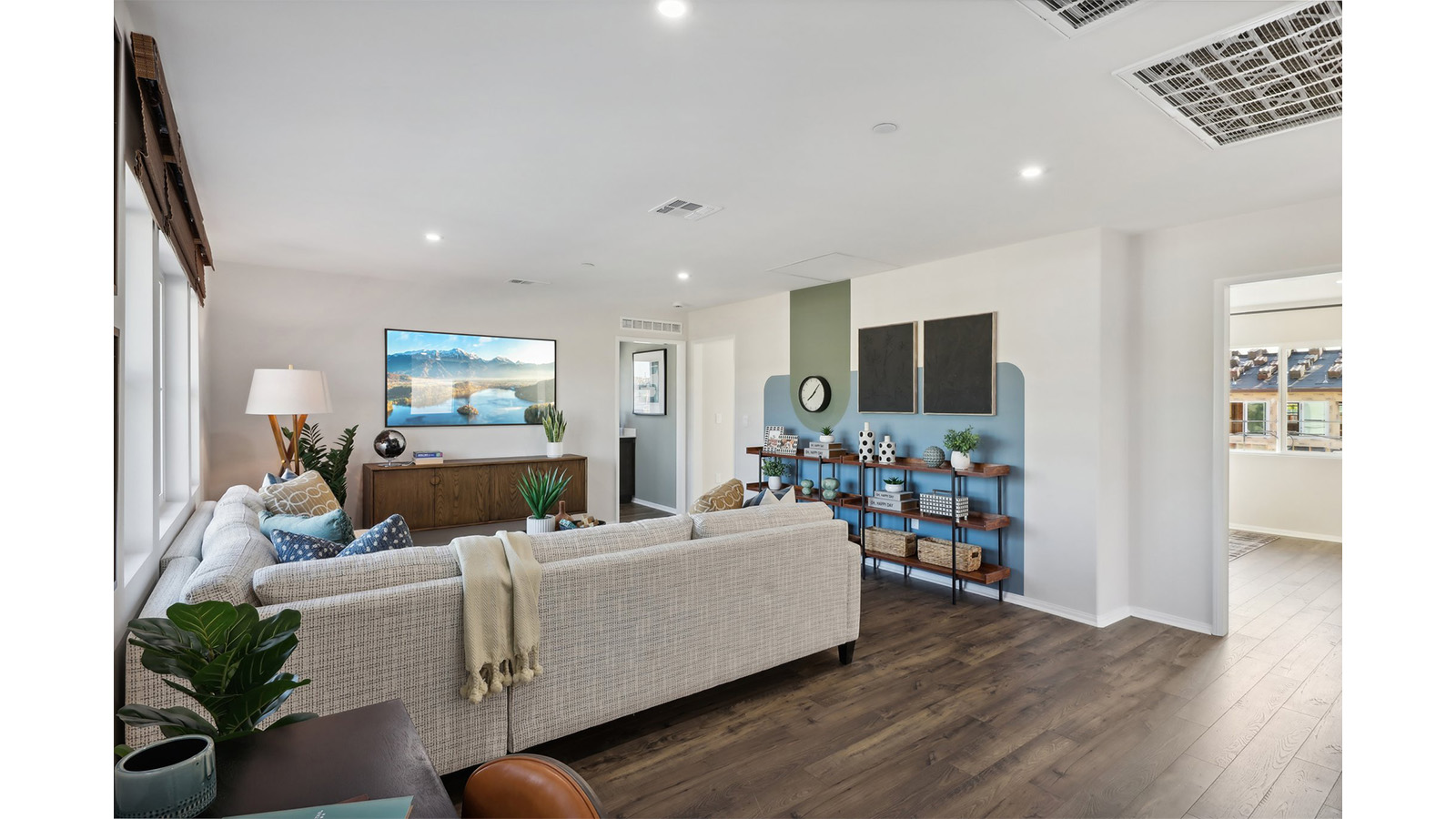 Oversized loft with laminate flooring