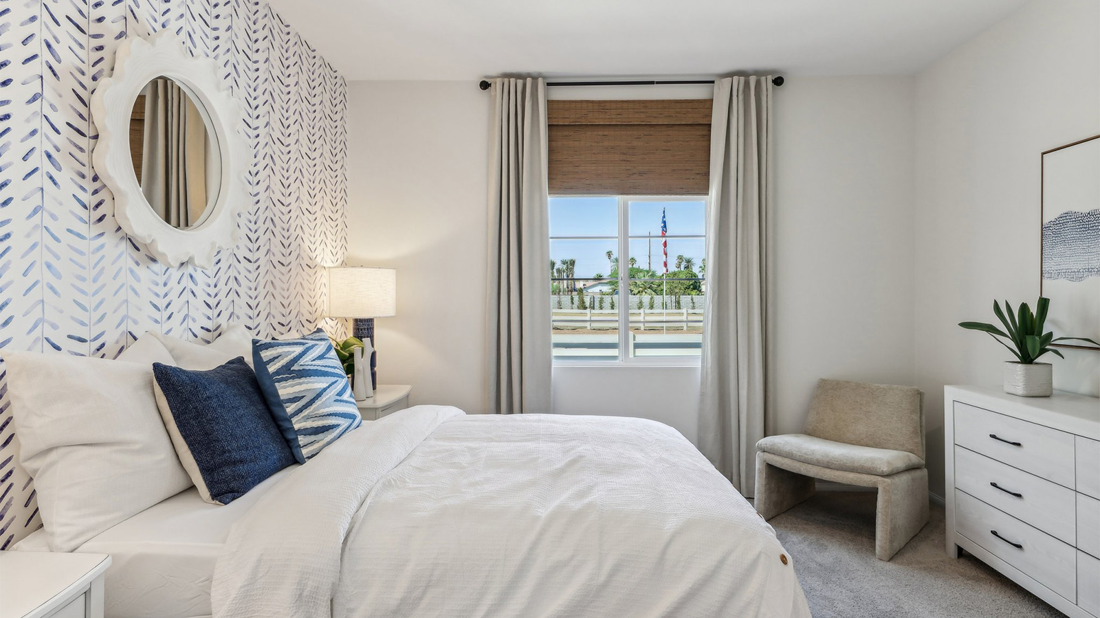 Secondary bedroom with full bed