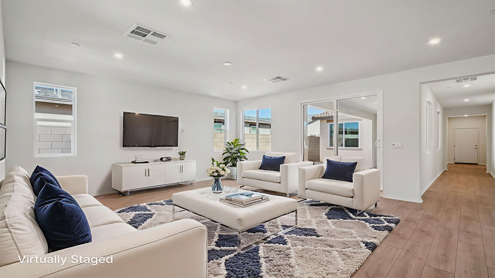 Spacious open-concept great room