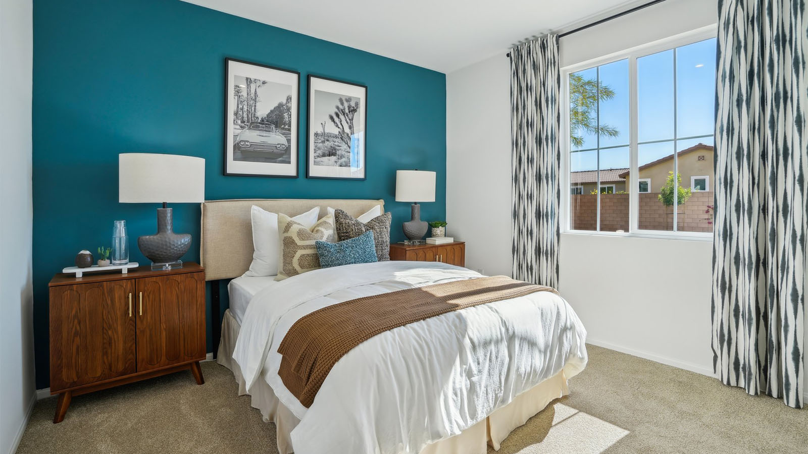 Secondary bedroom with full bed