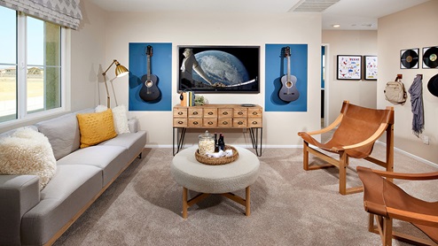 Spacious loft area with plush carpet