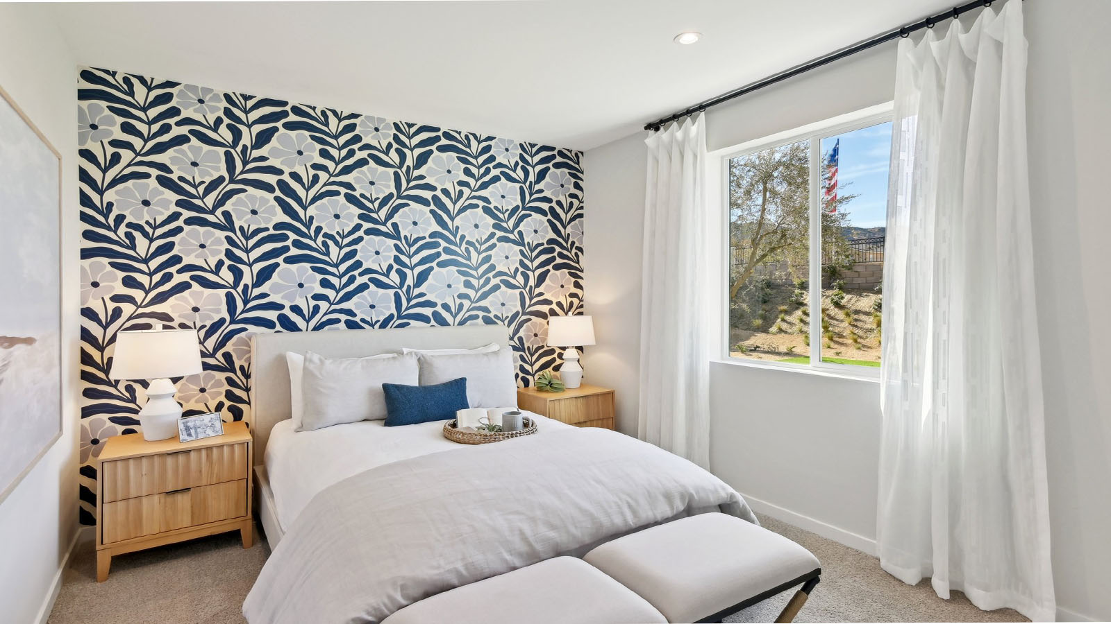 Secondary bedroom with full bed