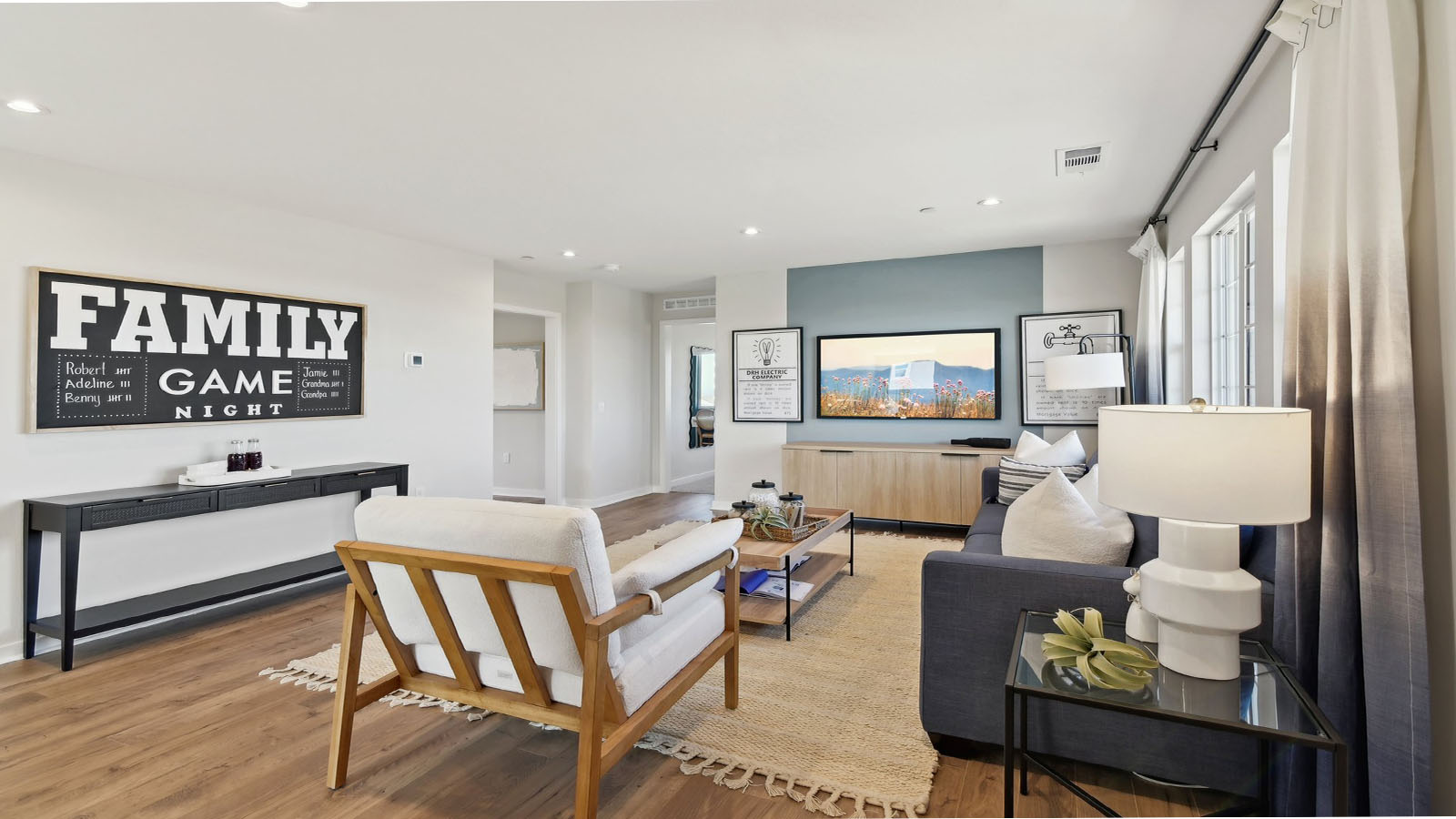Oversized loft with laminate flooring