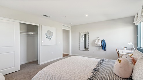 Secondary bedroom with full bed