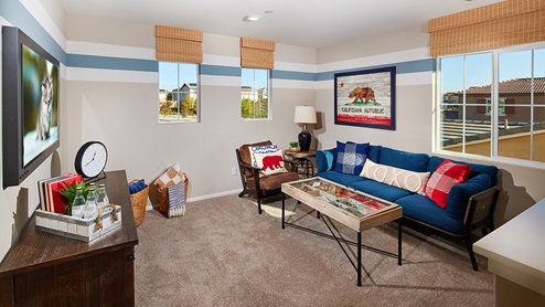 Spacious upstairs loft area
