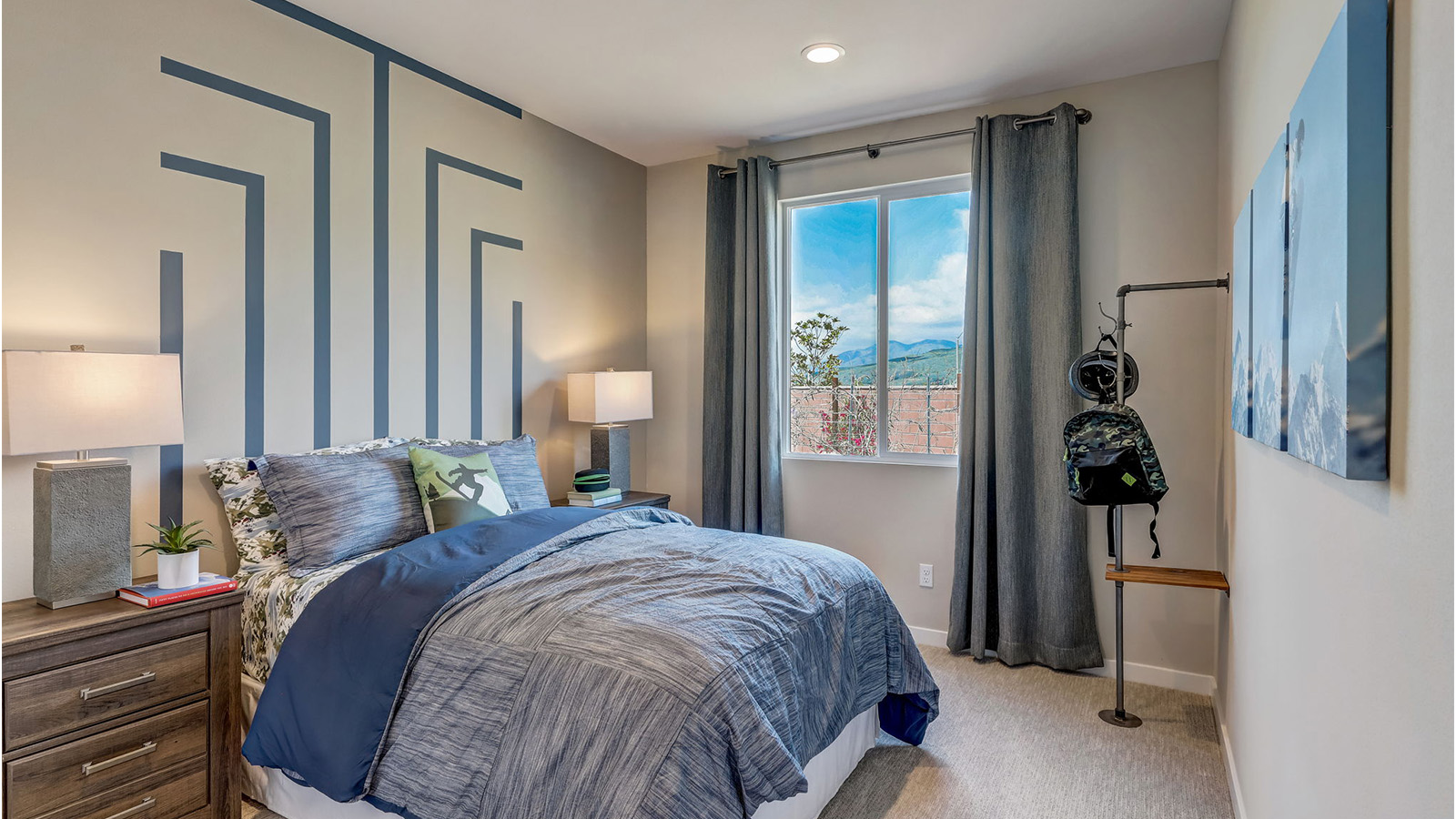 Secondary bedroom with full bed