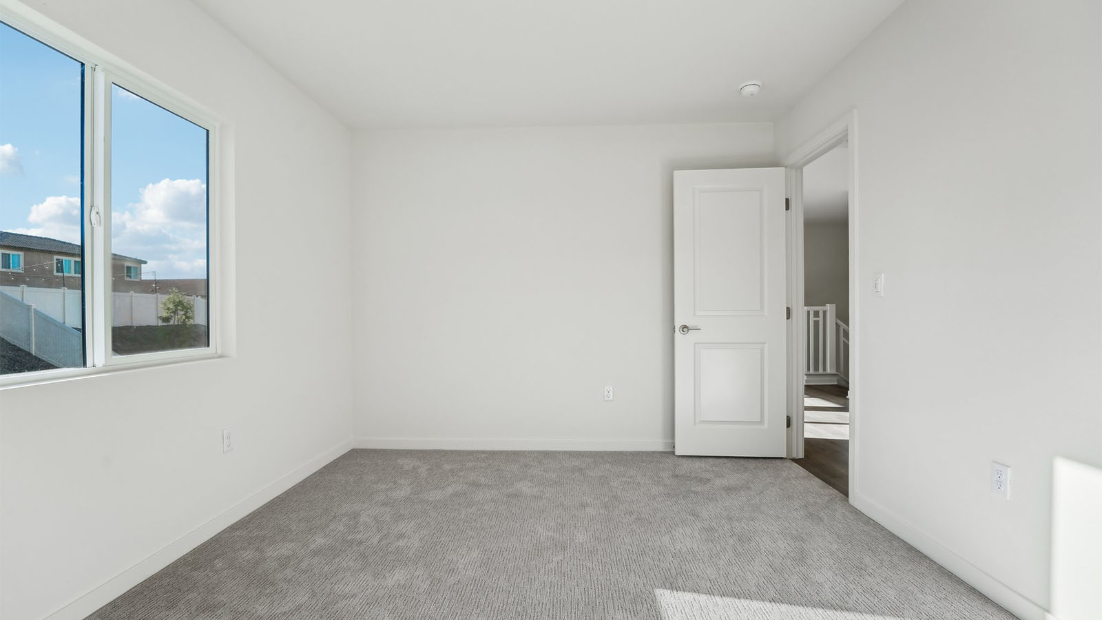 Bedroom with carpet