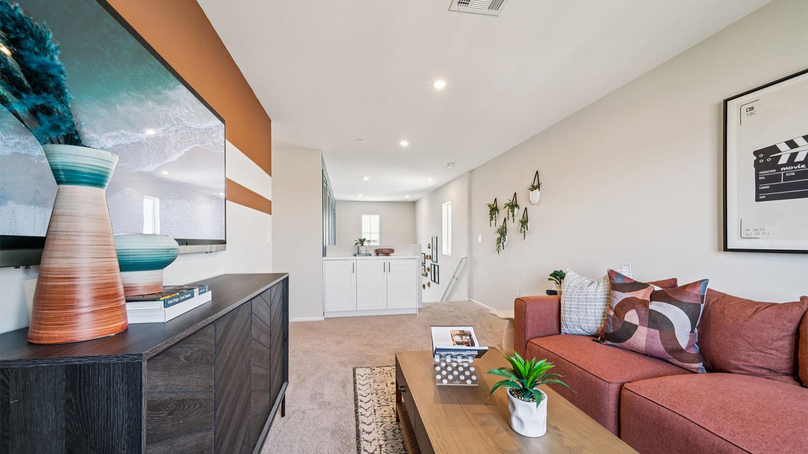 Specious upstairs loft area