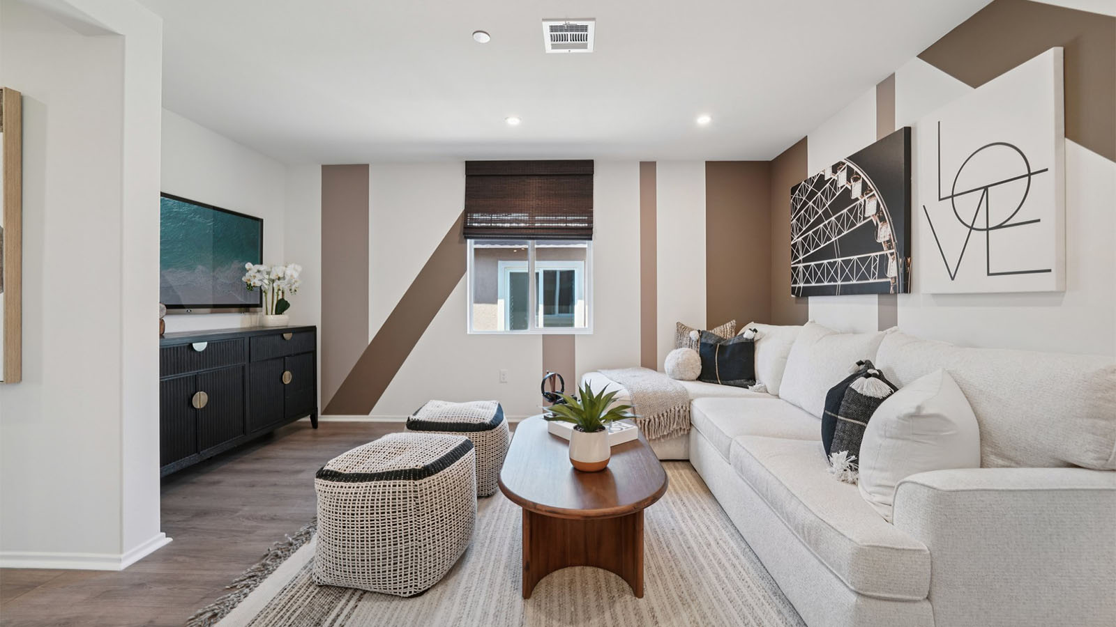 Spacious open-concept upstairs loft area