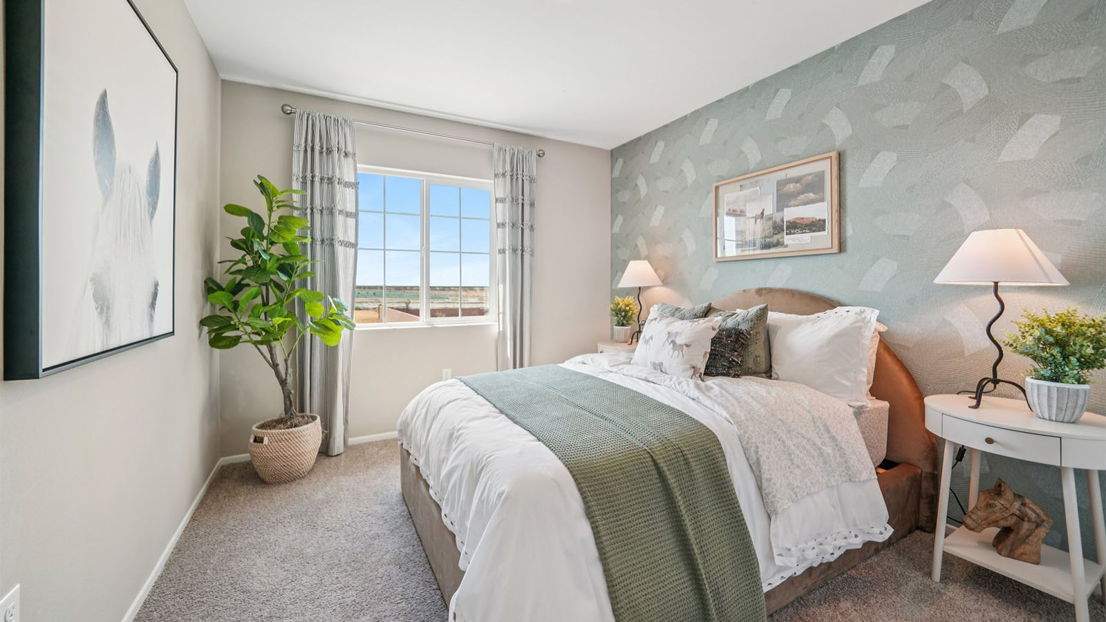 Bedroom with full bed