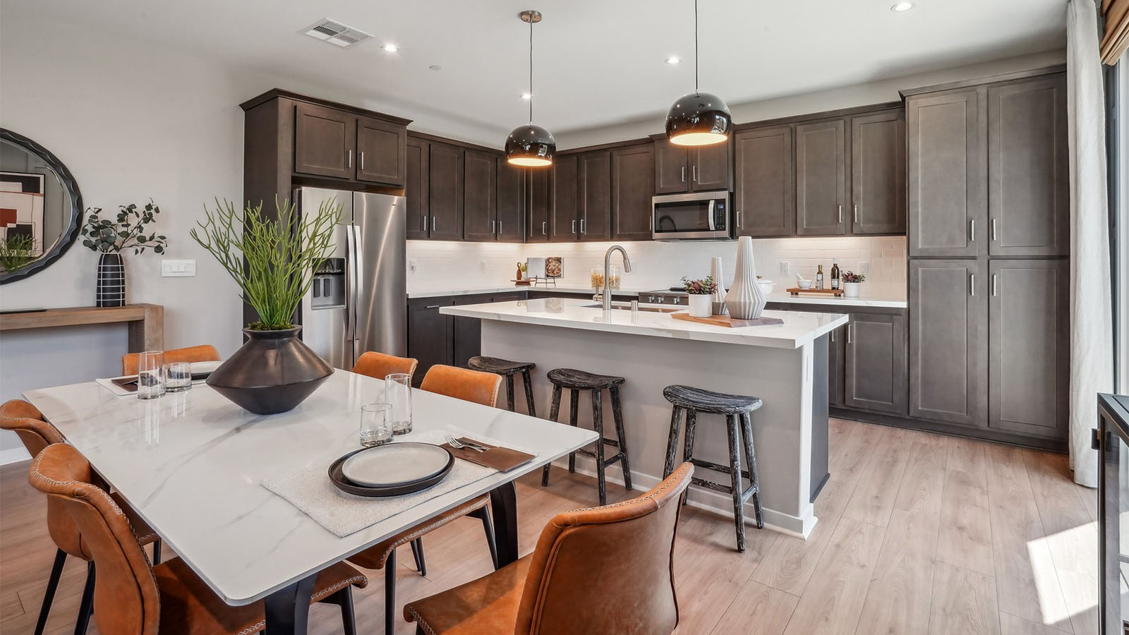 Spacious open-concept dining room and kitchen