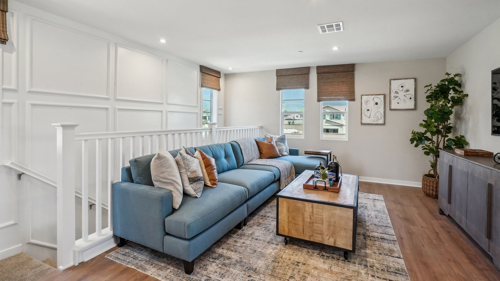 Oversized loft with laminate flooring