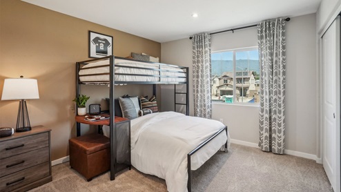 Secondary bedroom