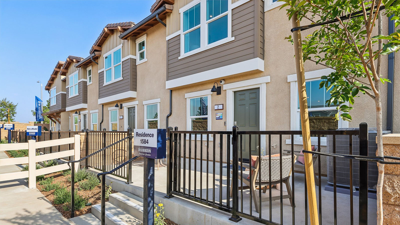 Townhomes street scene