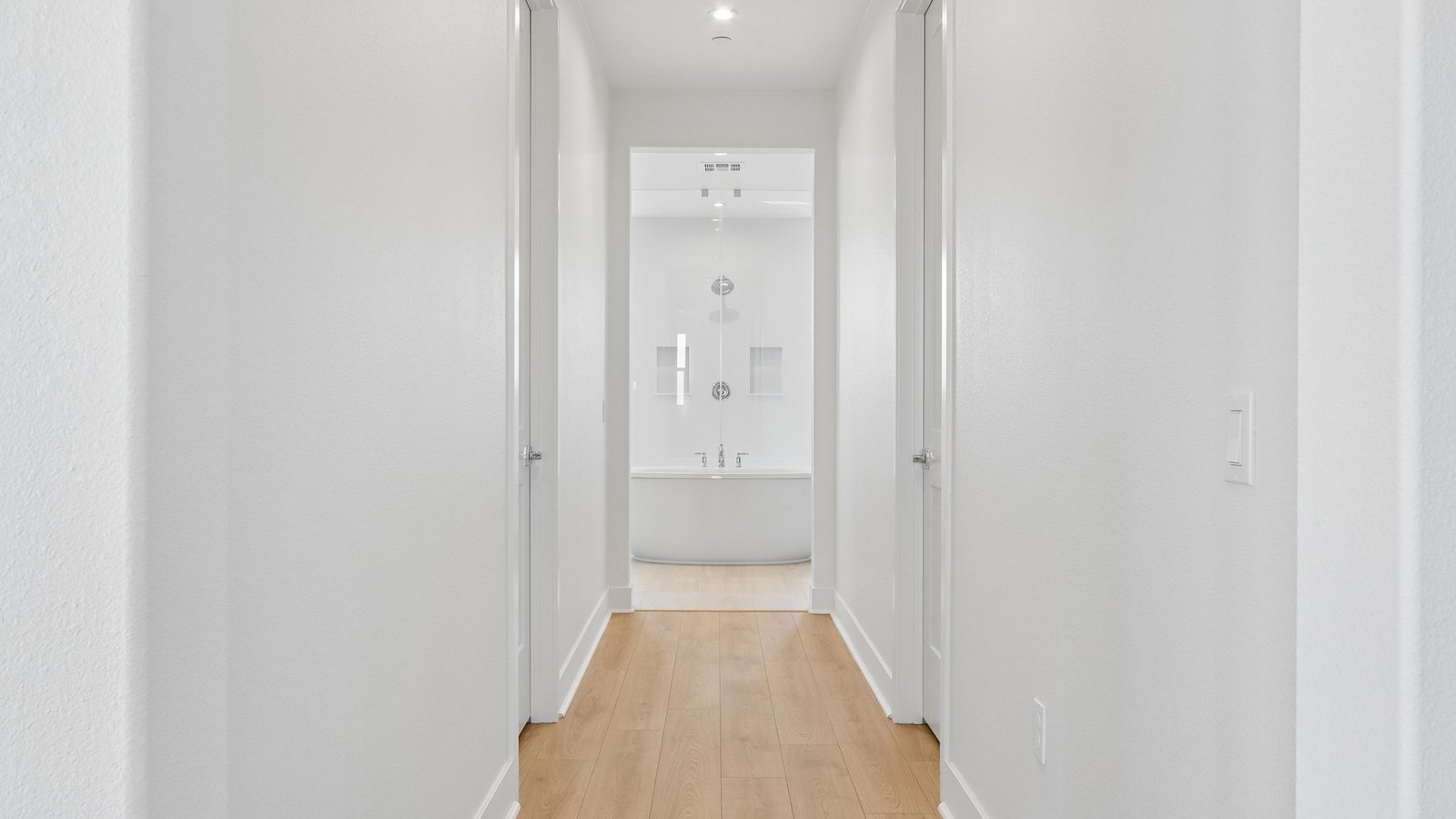entrance to master bath