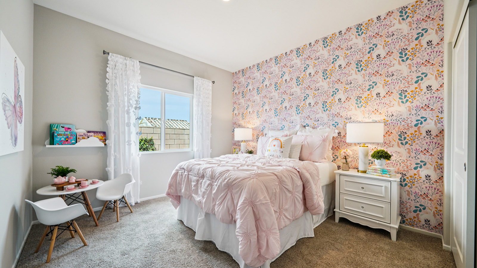 Secondary bedroom