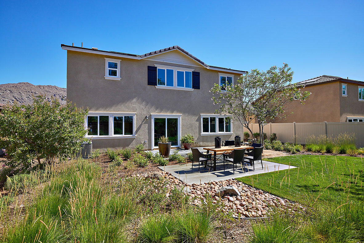 New Homes in Pleasant Valley Ranch Winchester, CA D.R. Horton