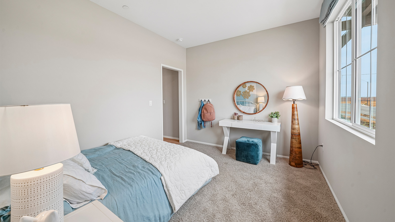 Secondary bedroom