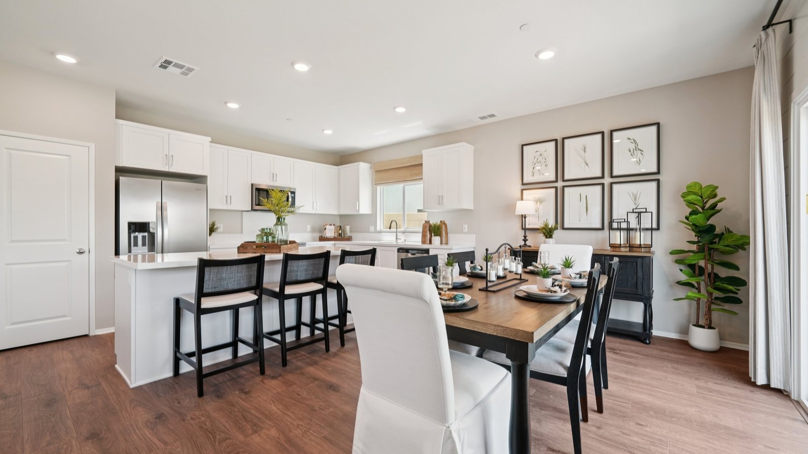 Kitchen and dining space