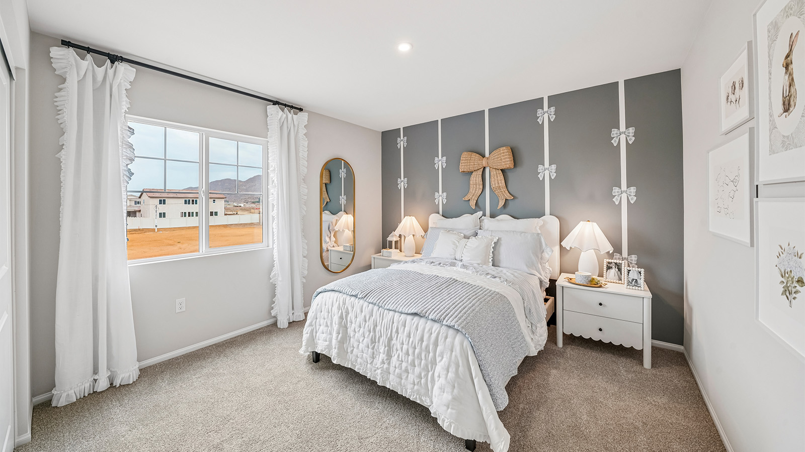 Secondary bedroom