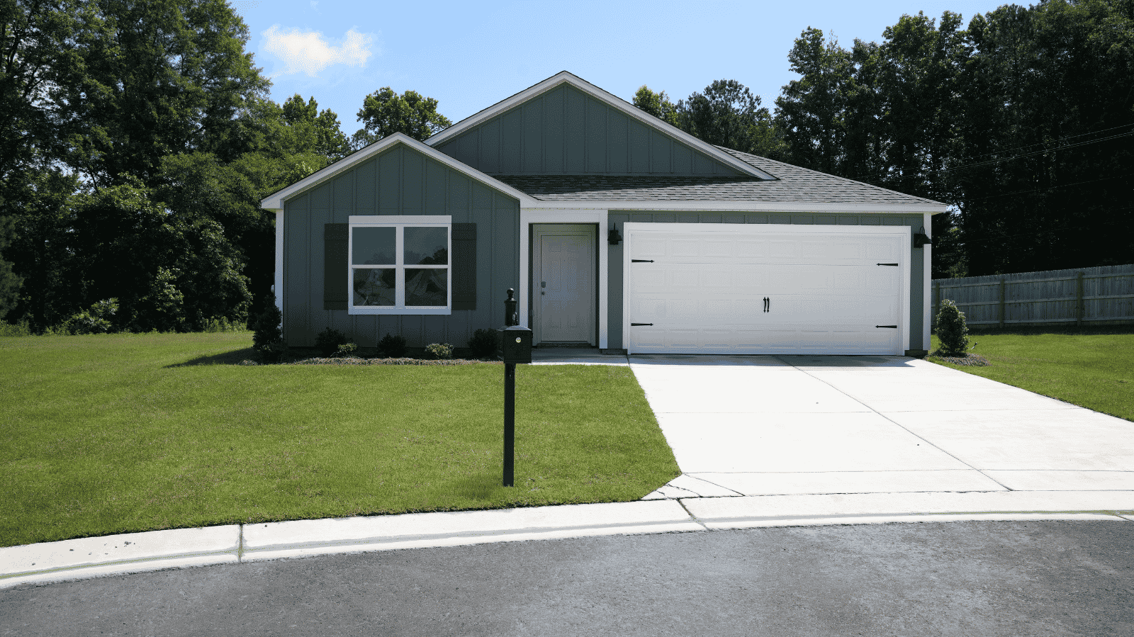 4701 Newbridge Circle exterior