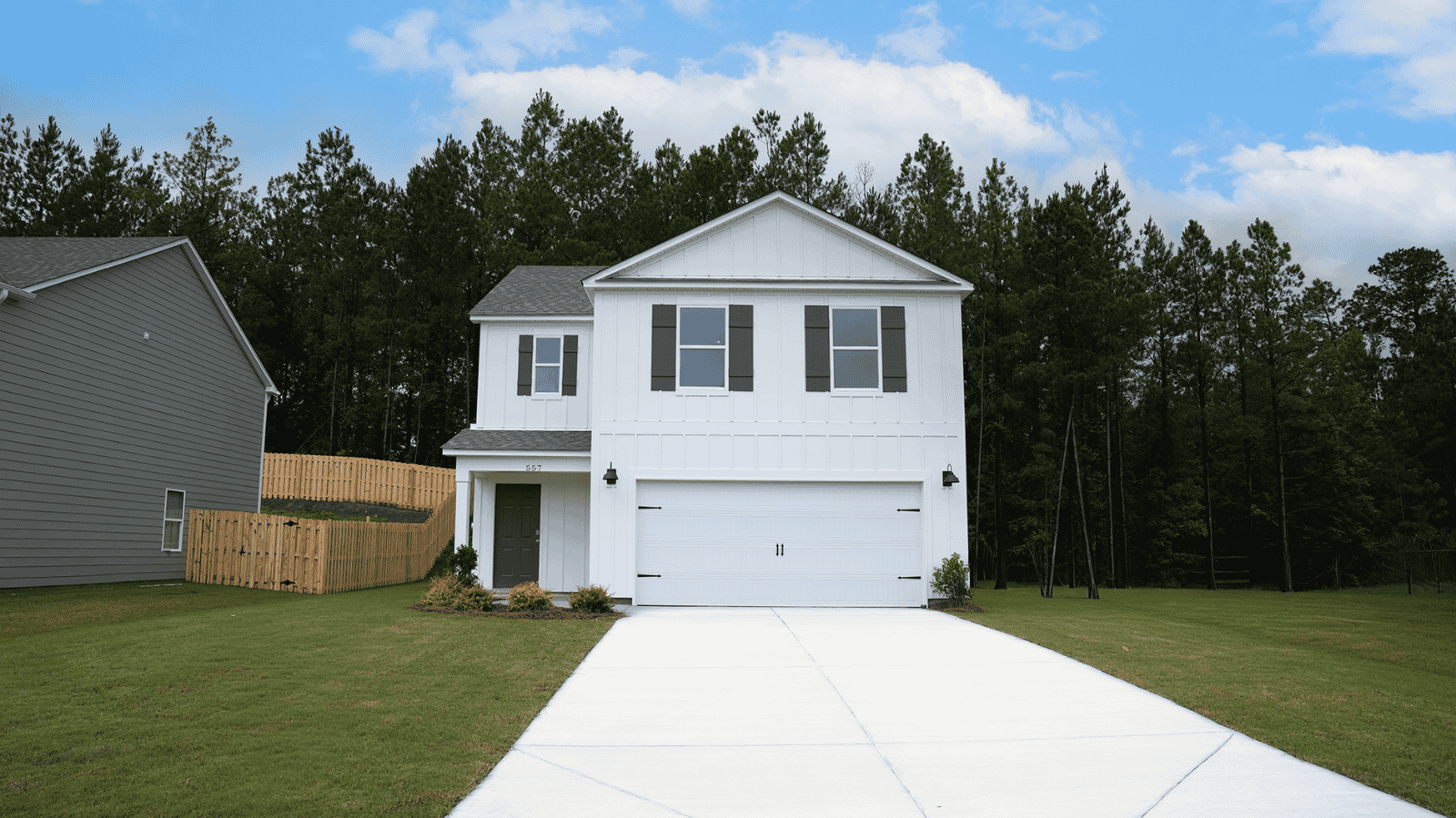 557 Saddlewood Bend exterior