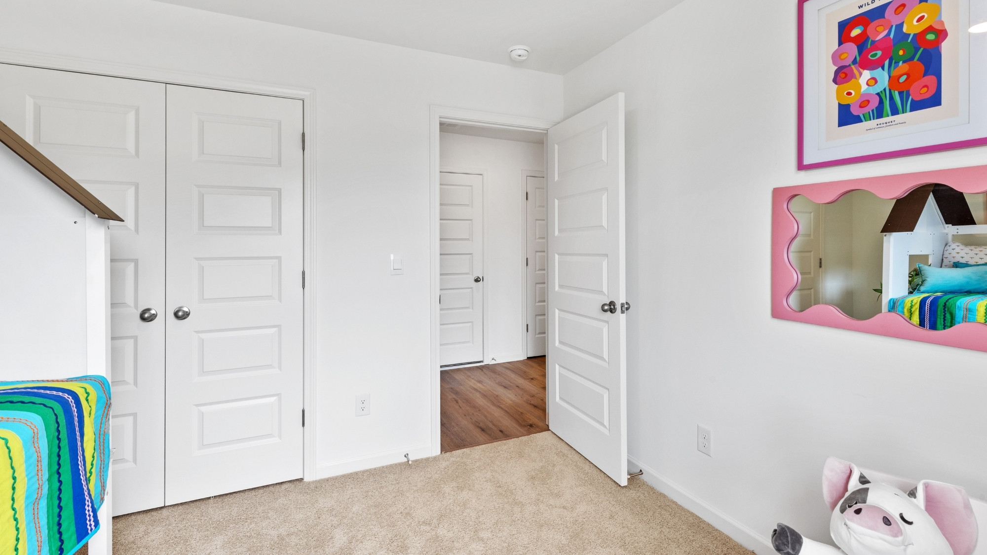 Bright and spacious living area featuring large windows and modern finishes, perfect for creating your dream home.