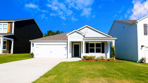 Sterling Place is located in Margaret, AL, with the convenience of local shopping and dining, with Birmingham attractions just minutes away. Nearby, you can explore the Talladega Superspeedway and the Barber Motorsports Museum, which offers tours and field trips. Sterling Place is ideally located between I-59 and I-20, making it just under a thirty-minute commute to downtown Birmingham.