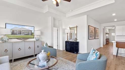 If you're looking for a new home in Tuscaloosa, Alabama, you should visit Parkway Gardens by D.R. Horton! This community is conveniently located just minutes away from both the University of Alabama and Shelton State Community College in Moundville, AL, making it an ideal choice for those looking to live close to these college towns. Moundville, near where Parkway Gardens is situated, boasts a rich archaeological history and offers opportunities for outdoor adventures such as hiking.