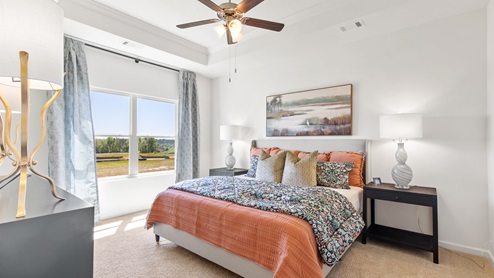 If you're looking for a new home in Tuscaloosa, Alabama, you should visit Parkway Gardens by D.R. Horton! This community is conveniently located just minutes away from both the University of Alabama and Shelton State Community College in Moundville, AL, making it an ideal choice for those looking to live close to these college towns. Moundville, near where Parkway Gardens is situated, boasts a rich archaeological history and offers opportunities for outdoor adventures such as hiking.