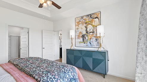If you're looking for a new home in Tuscaloosa, Alabama, you should visit Parkway Gardens by D.R. Horton! This community is conveniently located just minutes away from both the University of Alabama and Shelton State Community College in Moundville, AL, making it an ideal choice for those looking to live close to these college towns. Moundville, near where Parkway Gardens is situated, boasts a rich archaeological history and offers opportunities for outdoor adventures such as hiking.