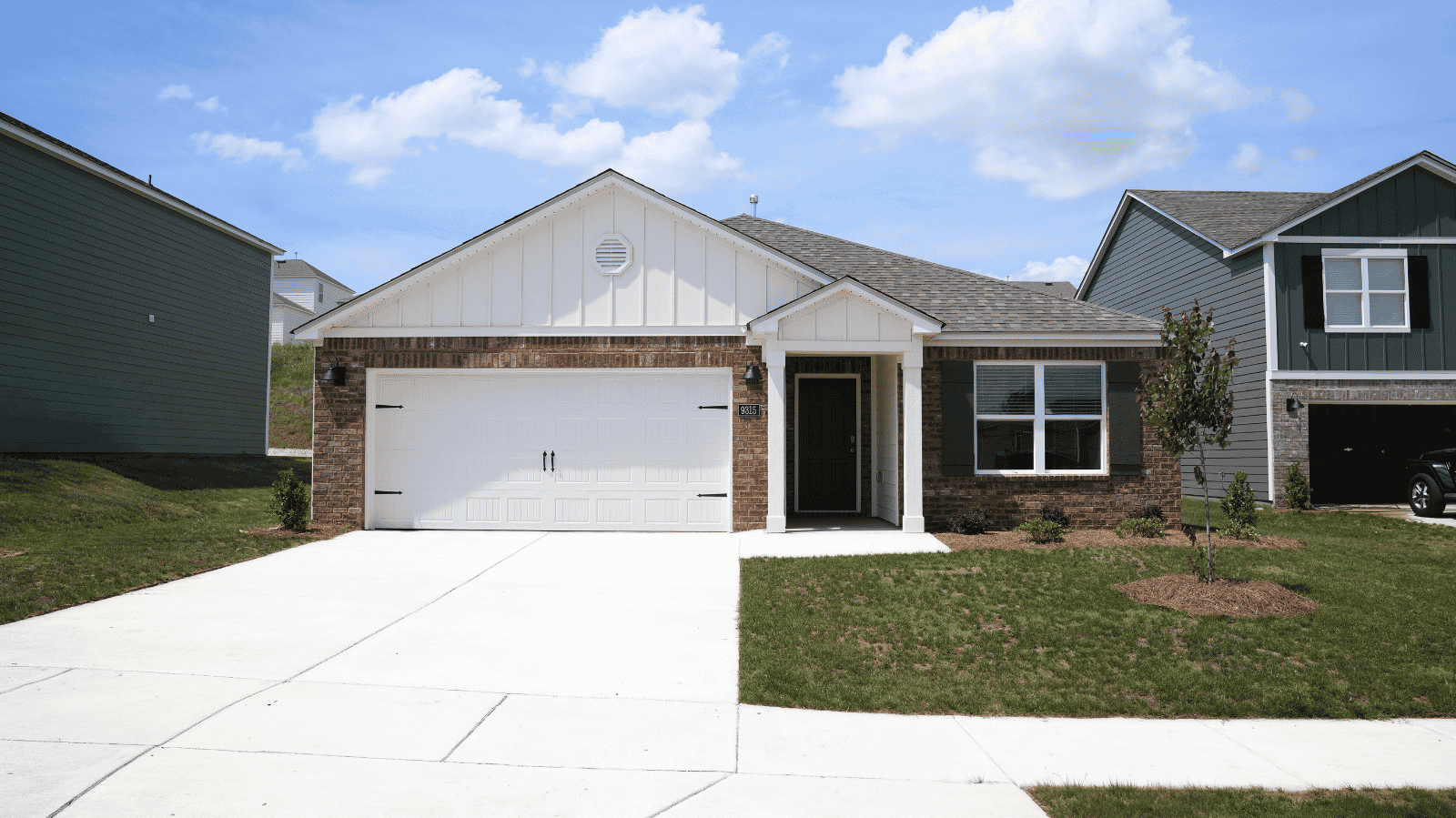 9315 Parkway Gardens Loop exterior