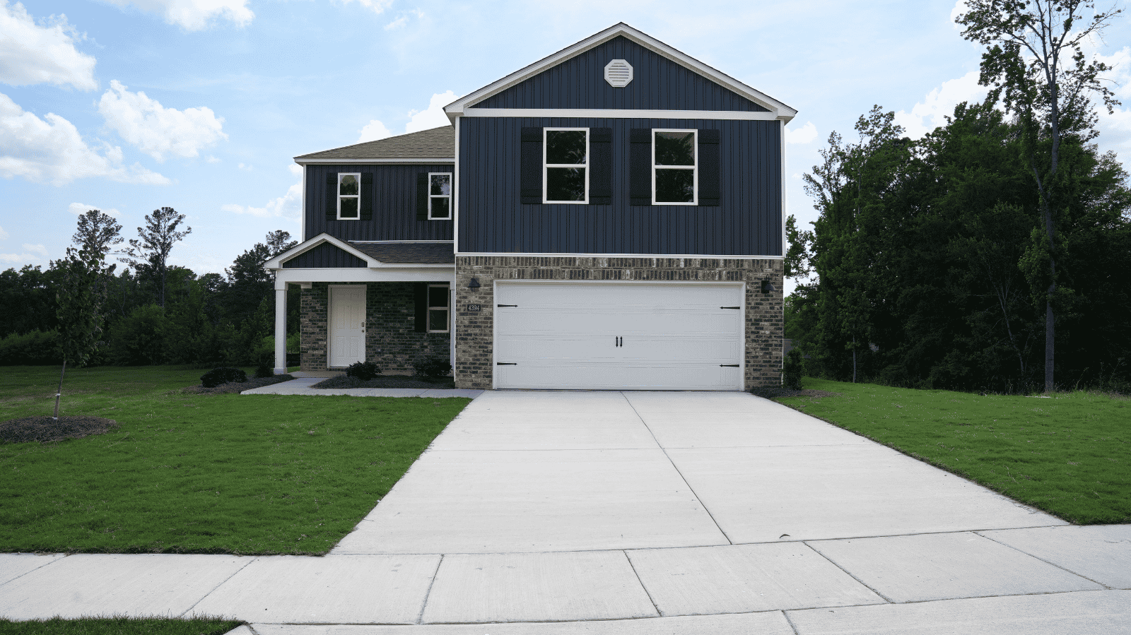 4394 Henry Road exterior