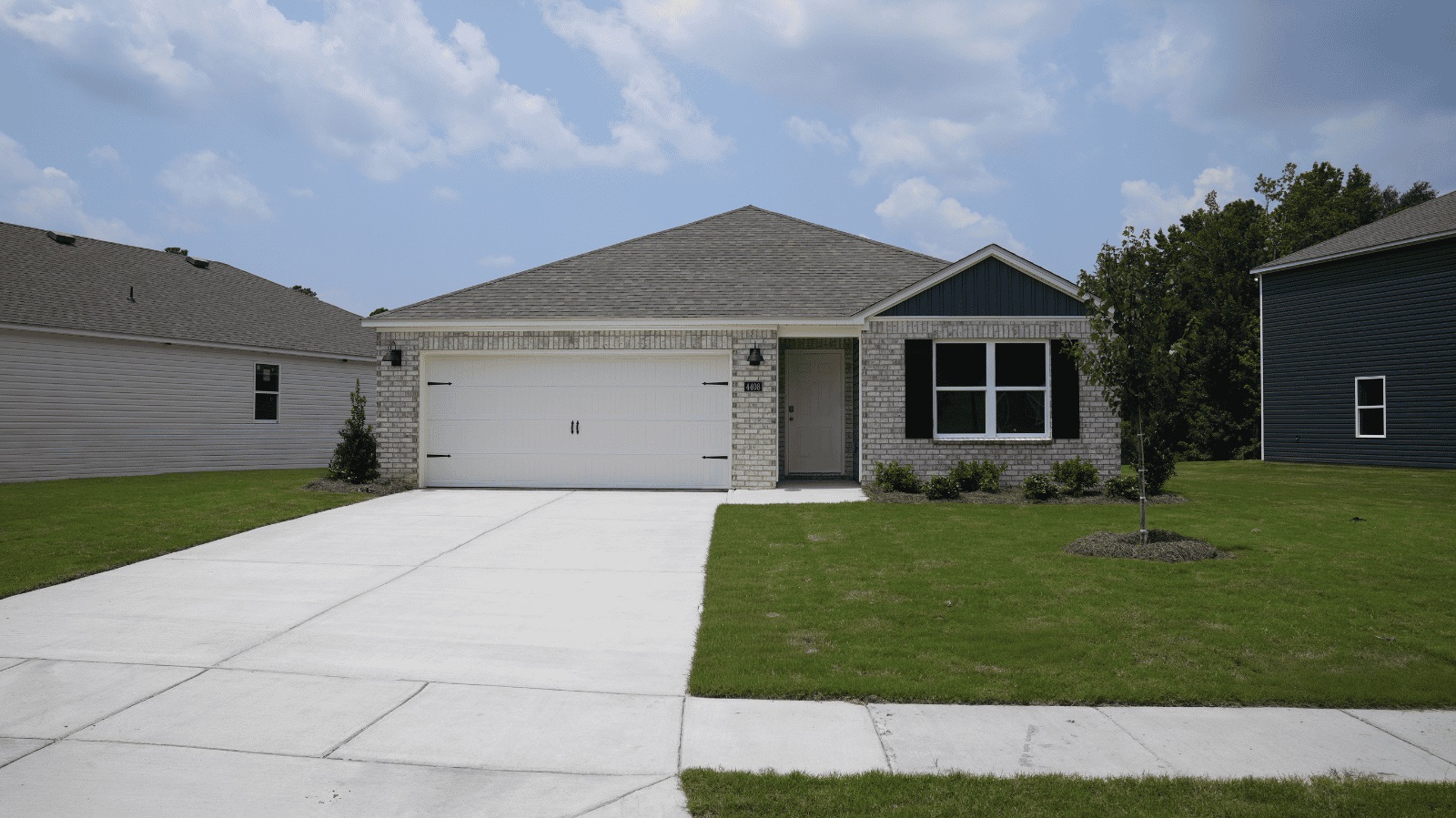 4408 Henry Road exterior