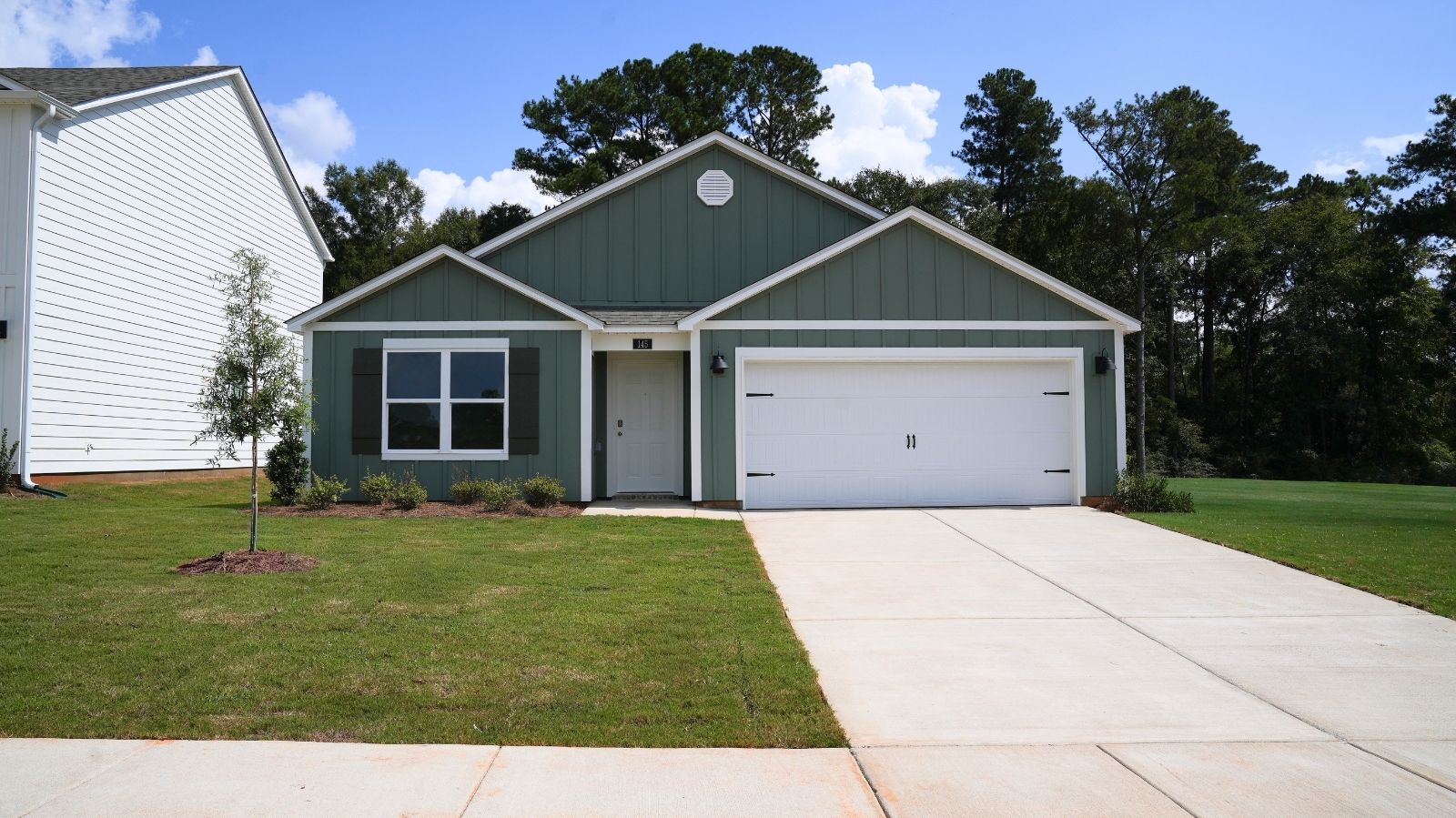 145 Autumn Way exterior