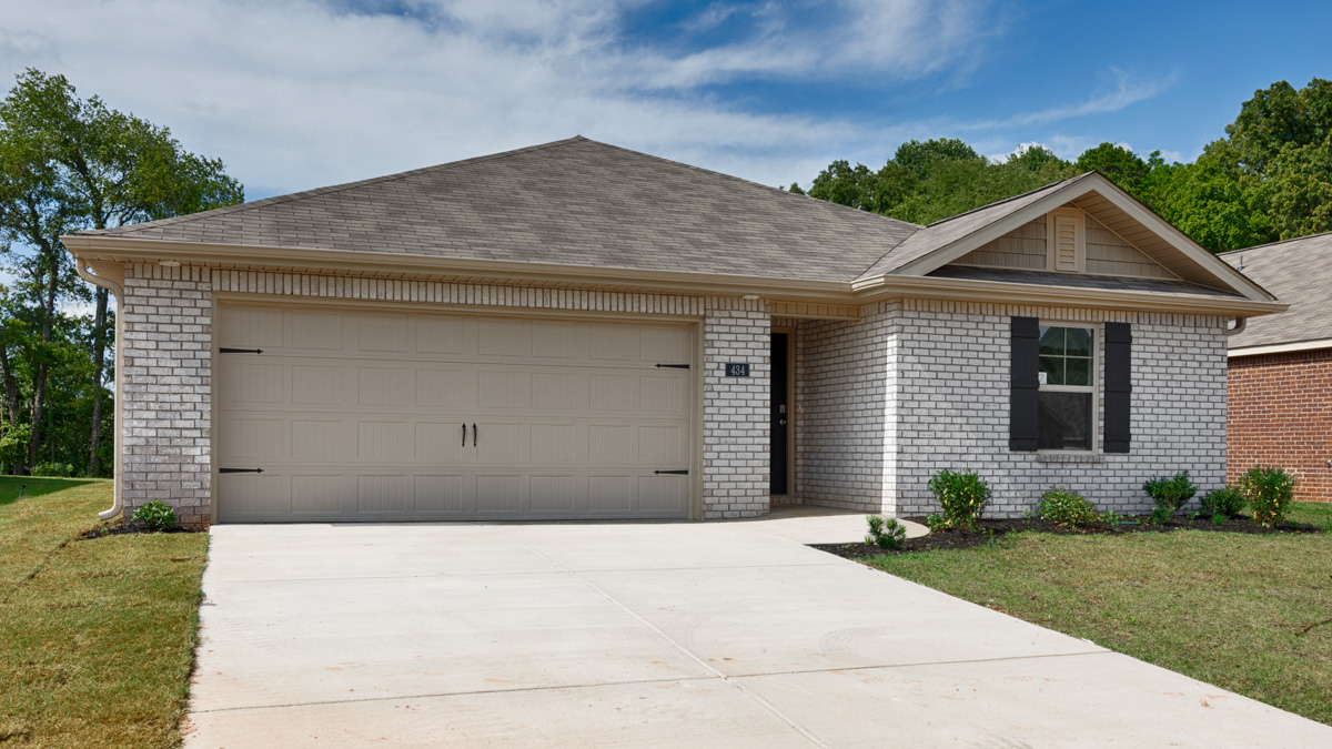 Available Home in Deerfield Huntsville, AL D.R. Horton