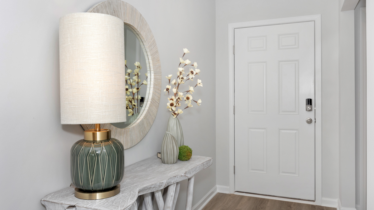 Entry to home with LVP flooring