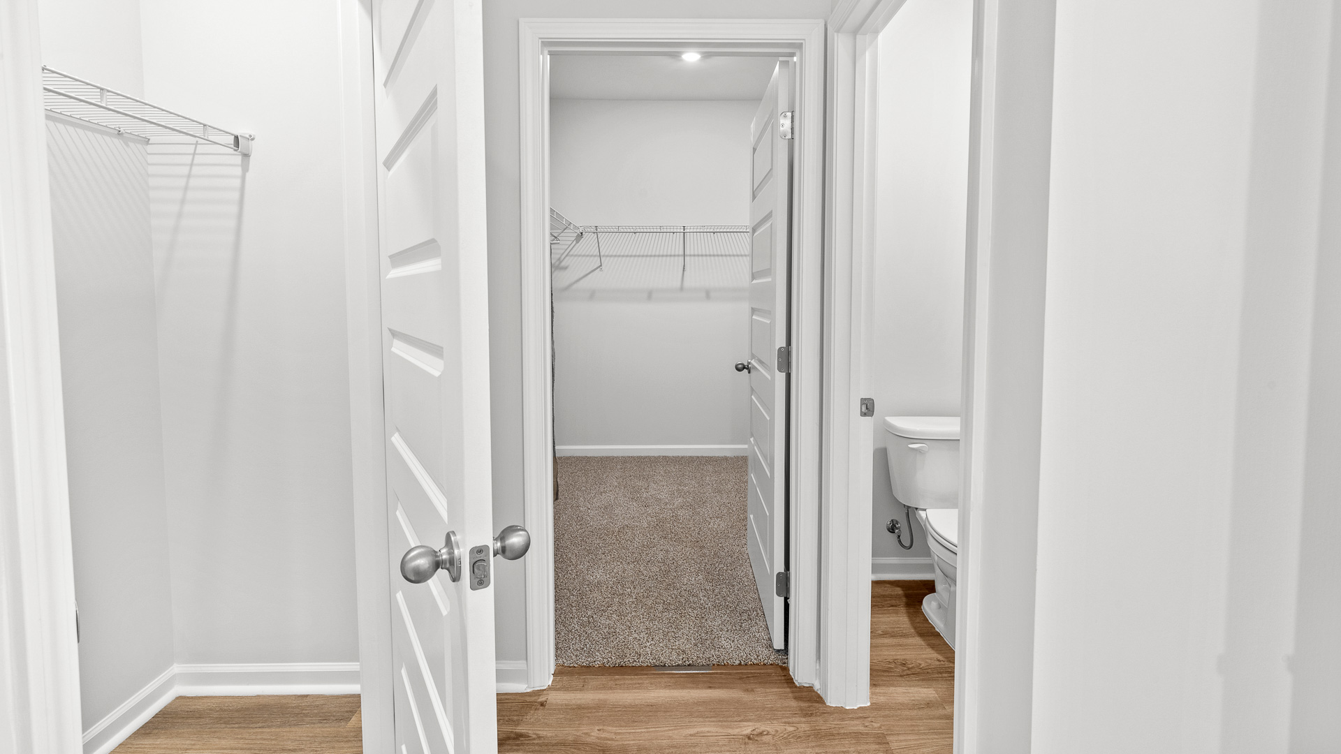 Primary bath with access to walk in closet