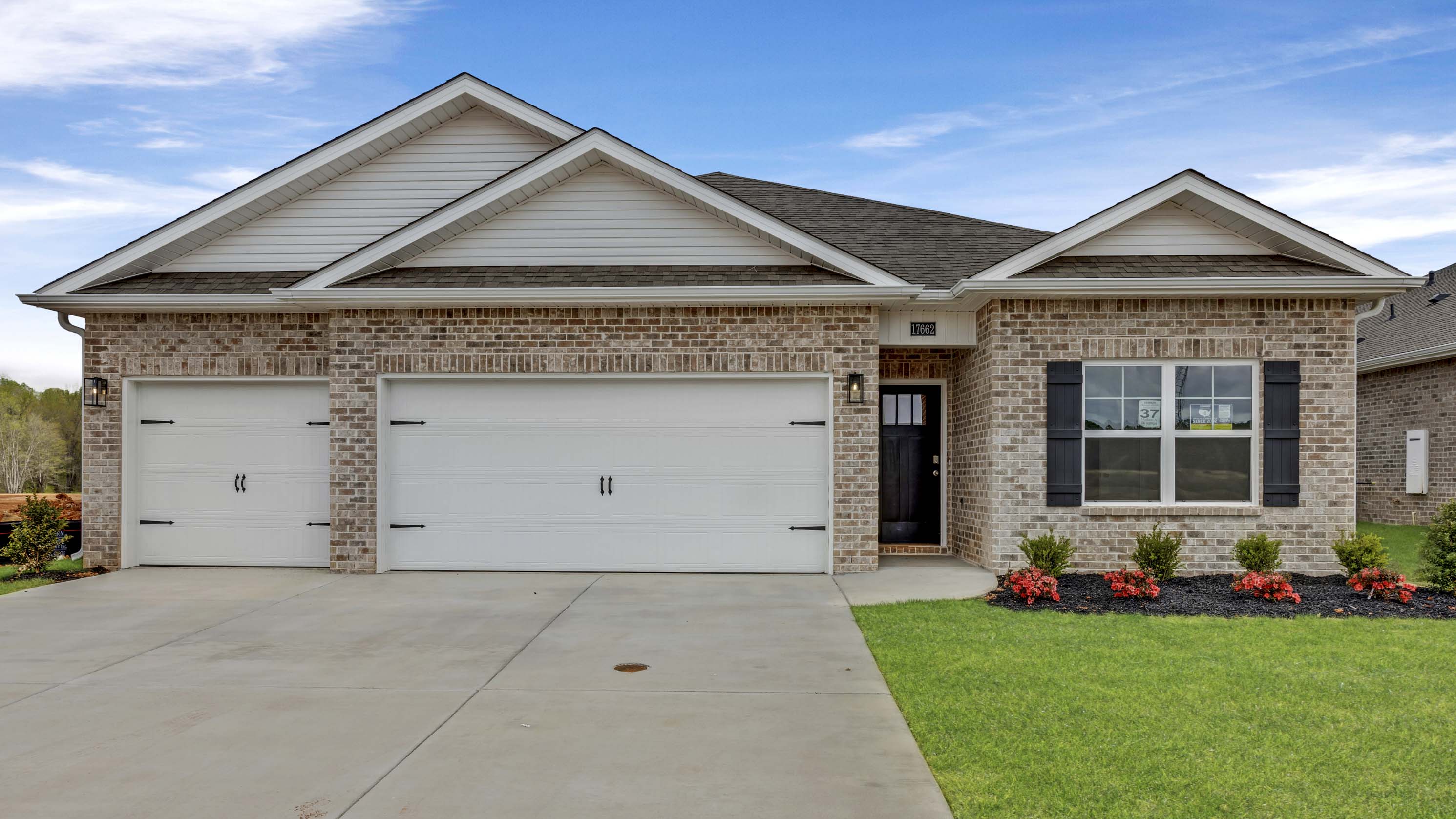 17662 Sapphire Lane exterior