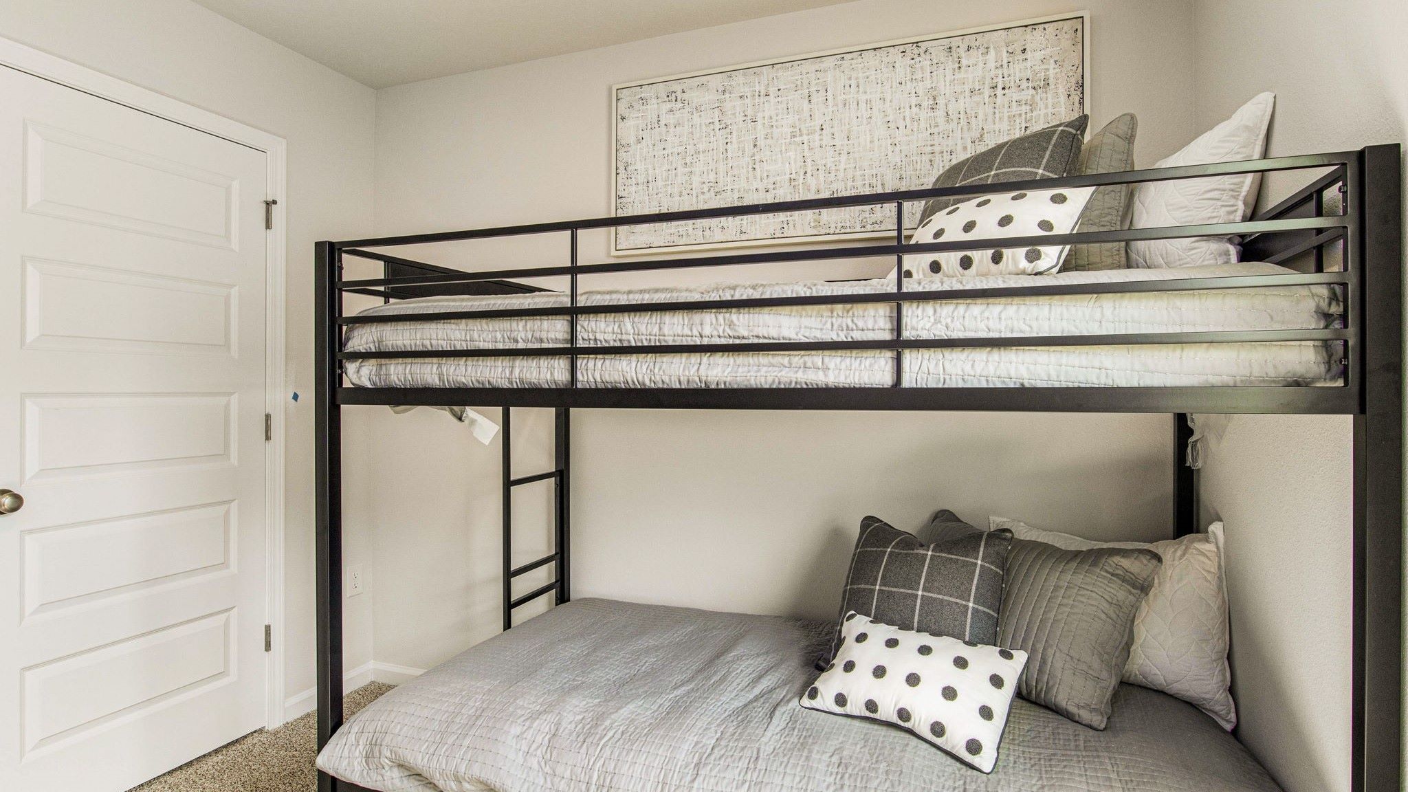 Guest Bedroom 4