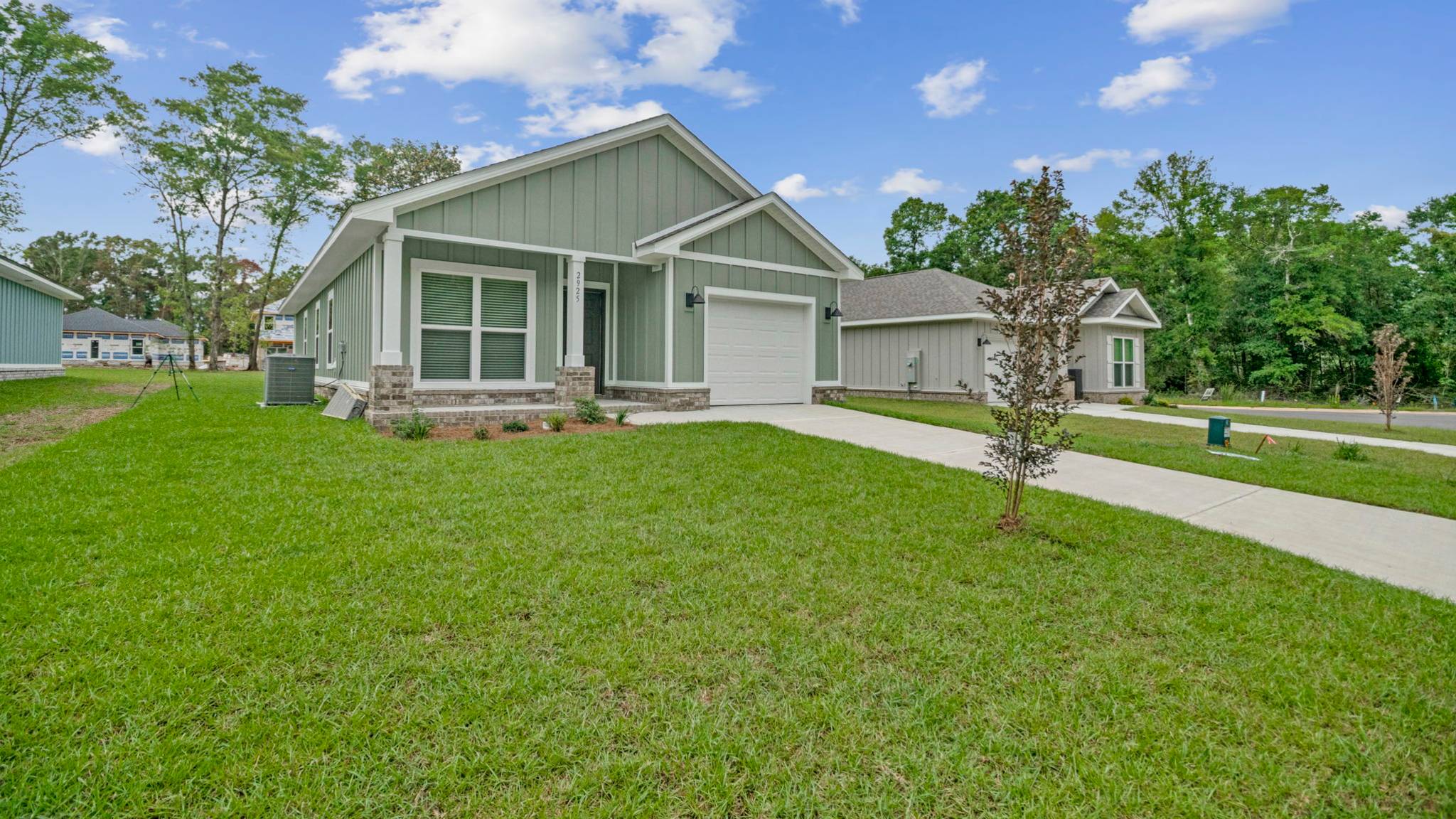 2925 IRONWEED CIR exterior