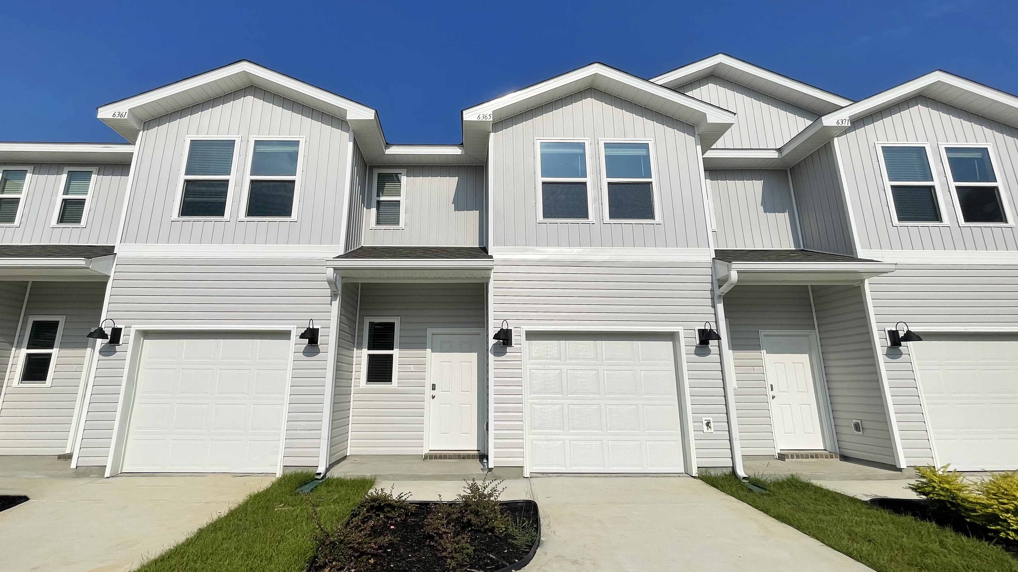 Available Home in Lancelot Townhomes Milton, FL D.R. Horton